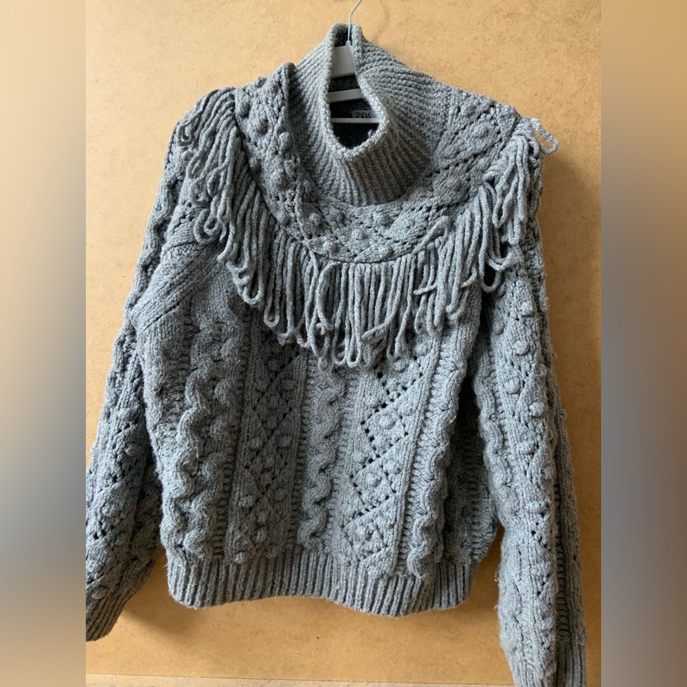 Zara large gray knitted turtleneck sweater with fringe detail